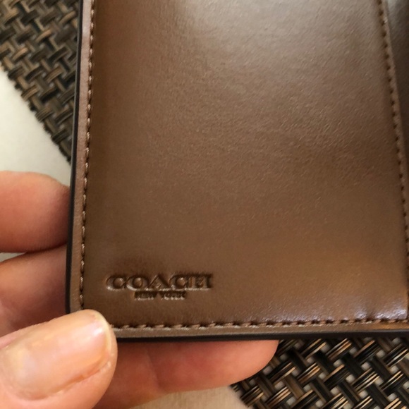 coach wallet, semi new. 🆕🆕🆕🆕🆕🆕 - Picture 12 of 16